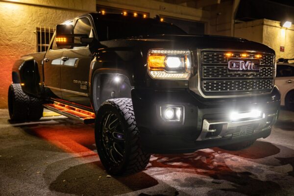 2019 GMC Sierra 3500HD Denali Crew Cab 4x4 - Image 37