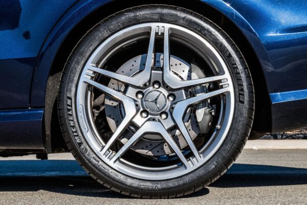 2012 Mercedes-Benz E63 AMG Sedan - Image 12