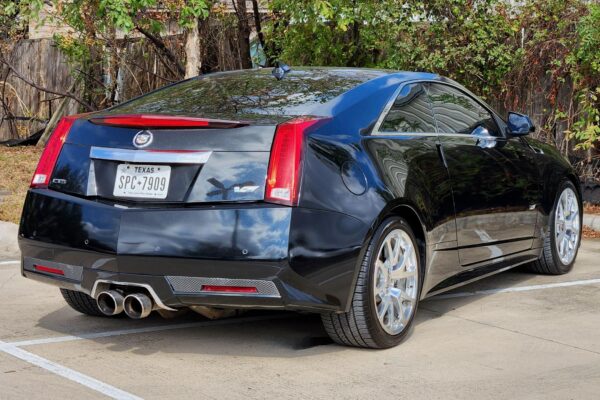2013 Cadillac CTS-V Coupe - Image 4