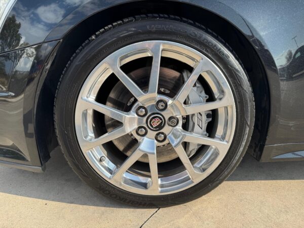 2013 Cadillac CTS-V Coupe - Image 9
