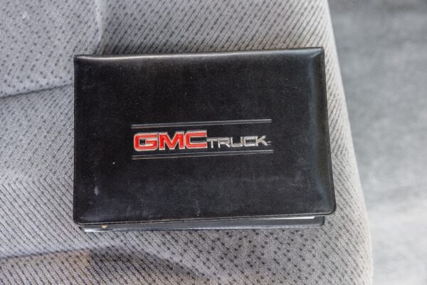 1997 GMC Sierra 1500 SLE - Image 23