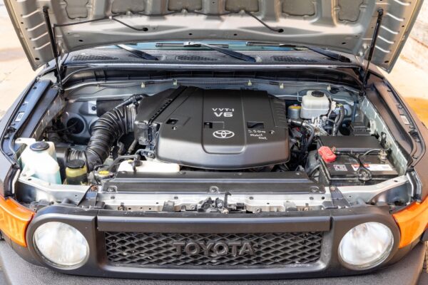 2007 Toyota FJ Cruiser - Image 16