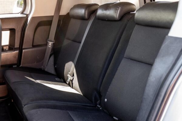 2007 Toyota FJ Cruiser - Image 11