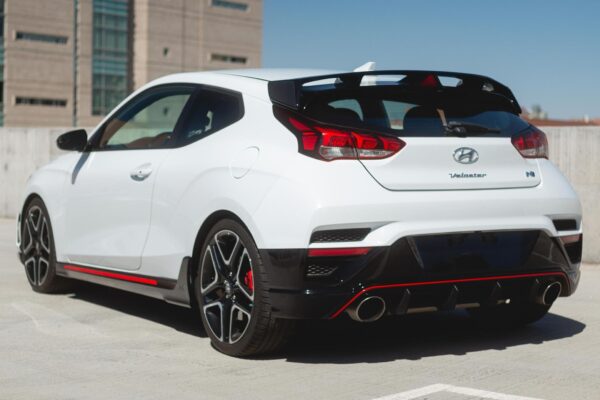 2020 Hyundai Veloster N - Image 4