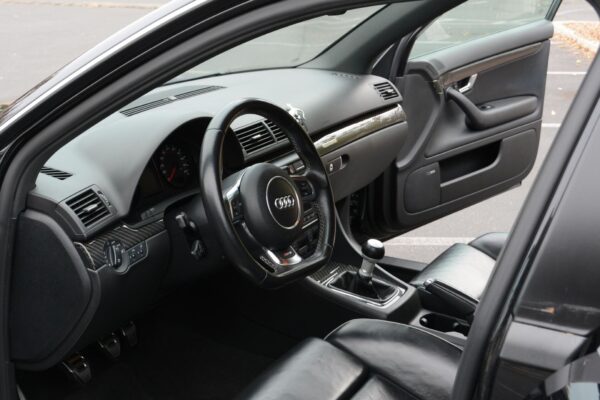 2007 Audi RS4 Sedan - Image 9