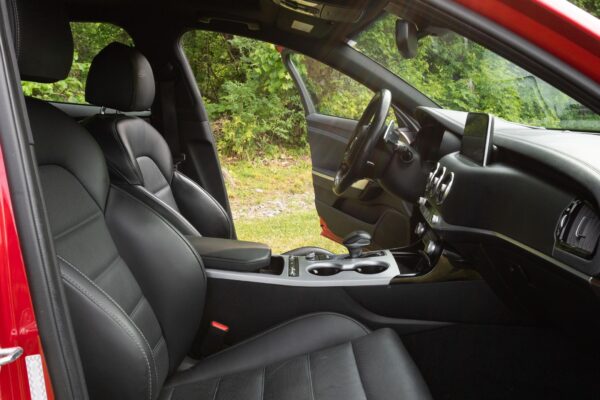 2018 Kia Stinger GT2 AWD - Image 14