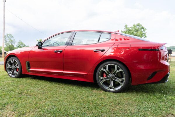 2018 Kia Stinger GT2 AWD - Image 4