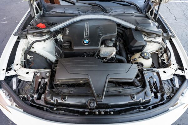 2015 BMW 328i xDrive Sports Wagon - Image 27