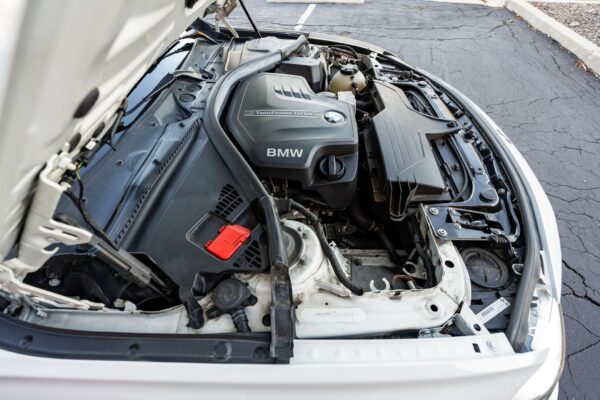 2015 BMW 328i xDrive Sports Wagon - Image 28