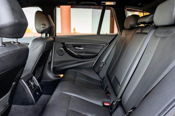 2015 BMW 328i xDrive Sports Wagon - Image 21