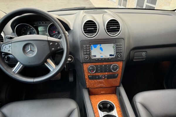 2008 Mercedes-Benz ML350 - Image 10