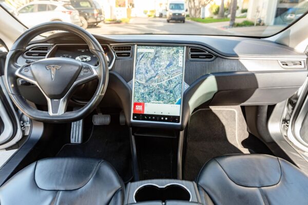 2013 Tesla Model S 85 - Image 8