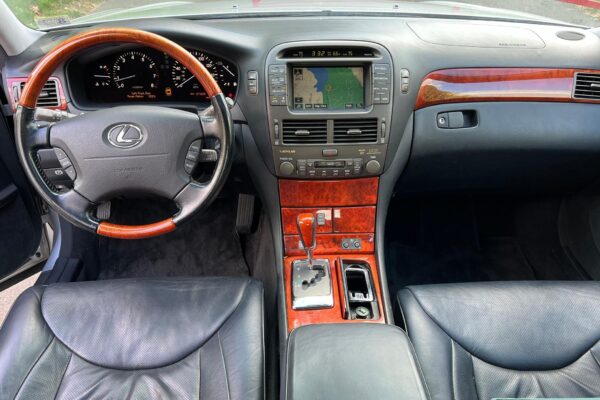 2005 Lexus LS 430 - Image 7