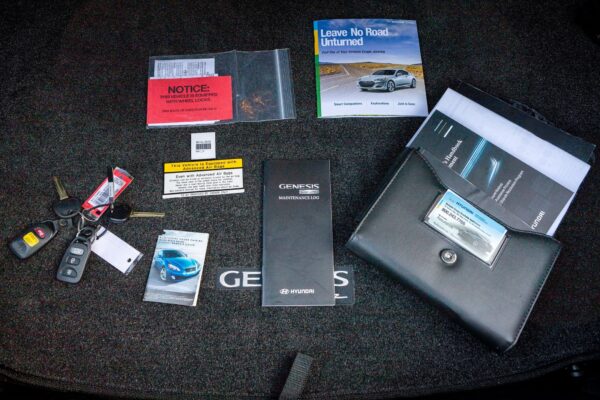 2012 Hyundai Genesis Coupe 3.8 R-Spec - Image 43
