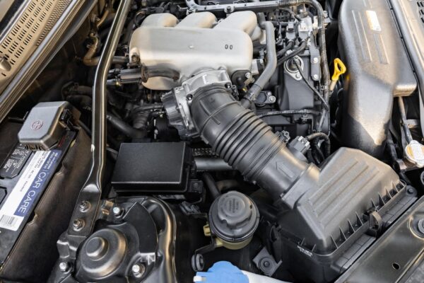 2012 Hyundai Genesis Coupe 3.8 R-Spec - Image 30