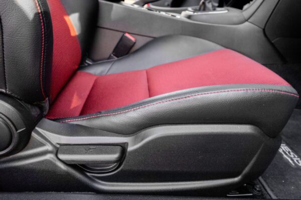 2012 Hyundai Genesis Coupe 3.8 R-Spec - Image 16
