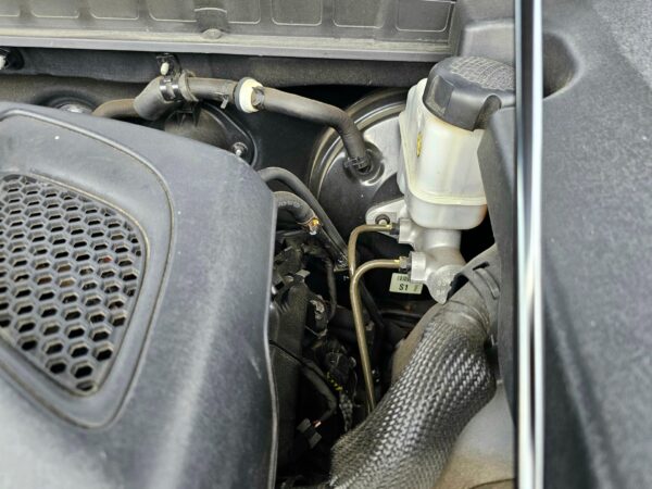 2011 Hyundai Equus Signature - Image 21