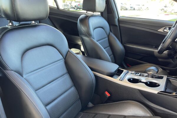 2019 Kia Stinger GT2 AWD - Image 8