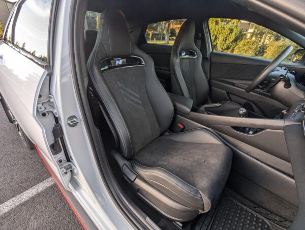 2023 Hyundai Elantra N - Image 20