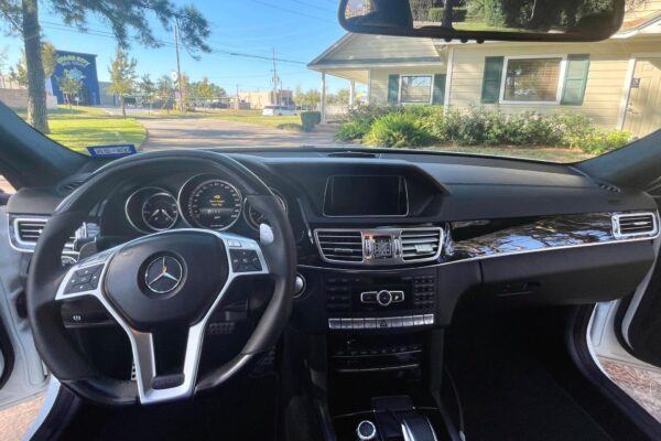 2014 Mercedes-Benz E63 AMG Sedan - Image 11