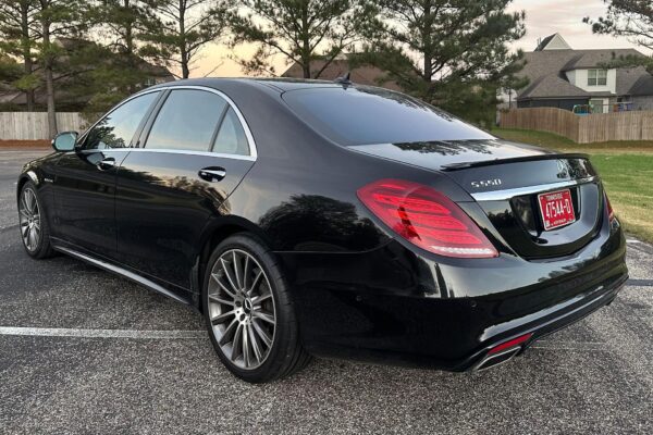 2015 Mercedes-Benz S550 Sedan - Image 17