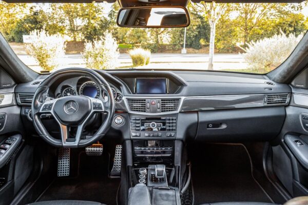 2012 Mercedes-Benz E63 AMG Sedan - Image 11