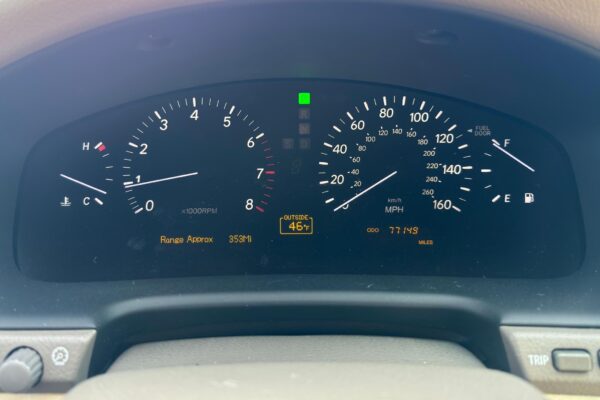 2005 Lexus LS 430 - Image 6