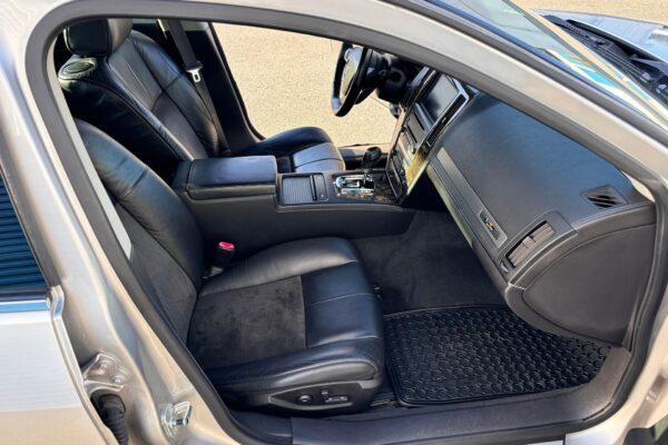 2007 Cadillac STS-V - Image 18