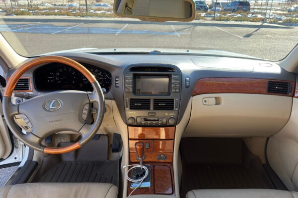 2005 Lexus LS 430 - Image 9