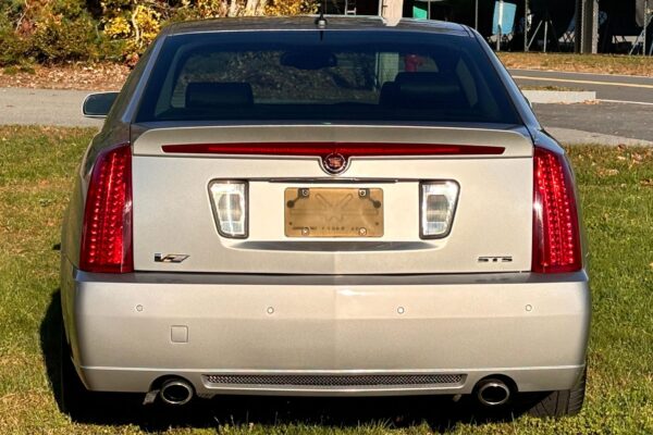 2007 Cadillac STS-V - Image 13