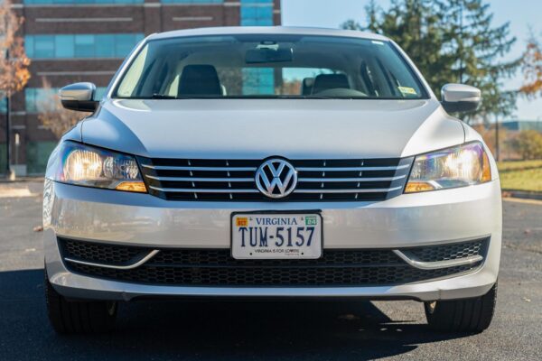 2015 Volkswagen Passat TDI SE - Image 11