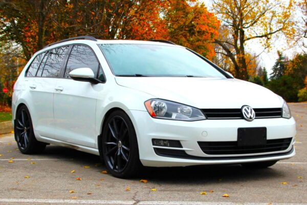 2015 Volkswagen Golf SportWagen SE - Image 15