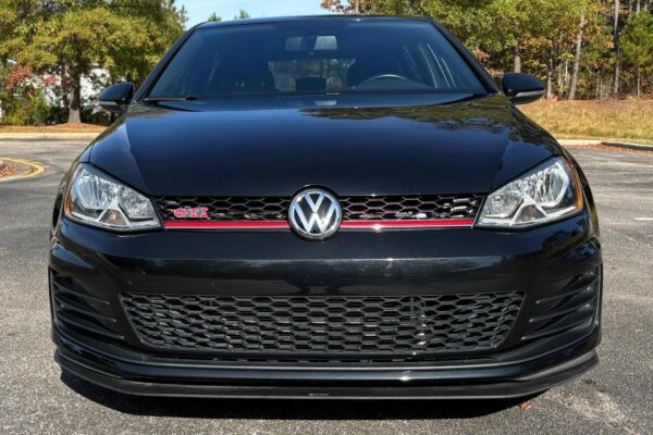 2016 Volkswagen GTI SE - Image 2