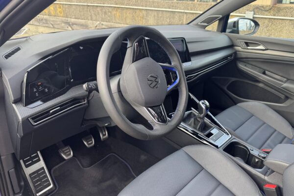 2024 Volkswagen Golf R - Image 8