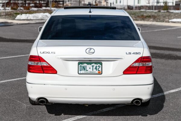 2005 Lexus LS 430 - Image 14
