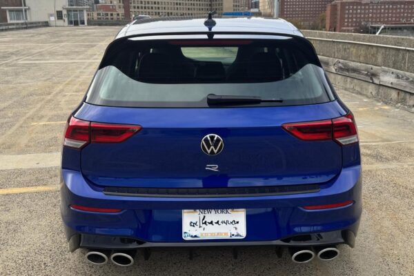 2024 Volkswagen Golf R - Image 13