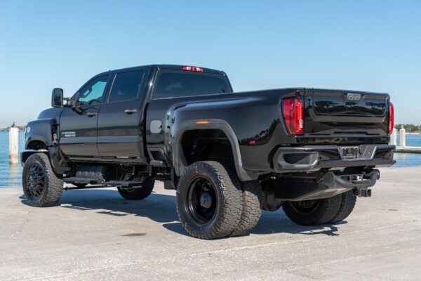2022 Chevrolet Silverado 4500HD Medium Duty 4x4 - Image 3
