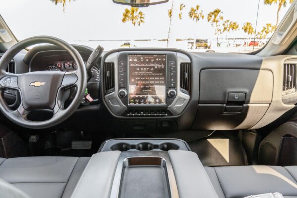 2022 Chevrolet Silverado 4500HD Medium Duty 4x4 - Image 6