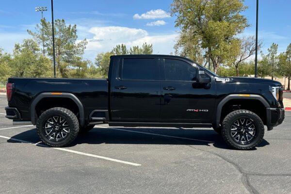 2024 GMC Sierra 2500HD AT4 - Image 3