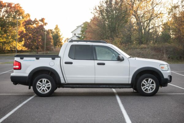 2011 Ram 3500 Laramie 4x4 - Image 10