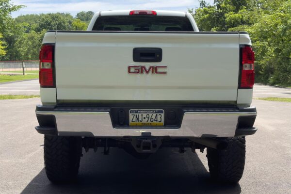 2019 GMC Sierra 2500HD 4x4 - Image 5