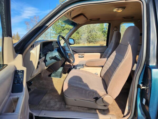 1994 Ford Explorer Sport 4x4 - Image 13