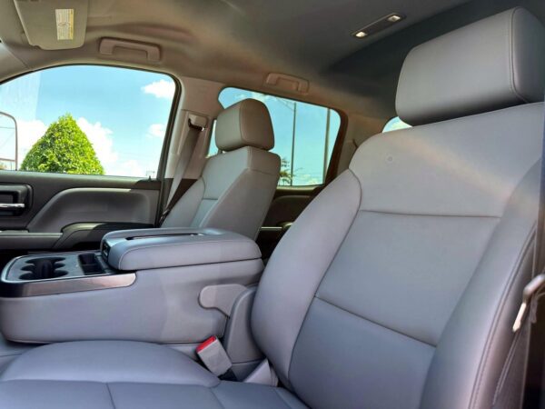 2022 Chevrolet Silverado 4500HD Medium Duty 4x4 - Image 7