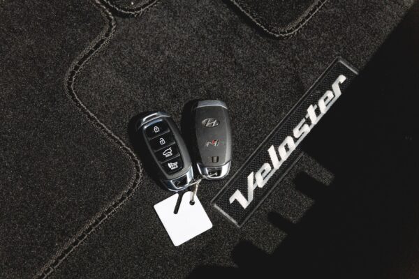 2020 Hyundai Veloster N - Image 33