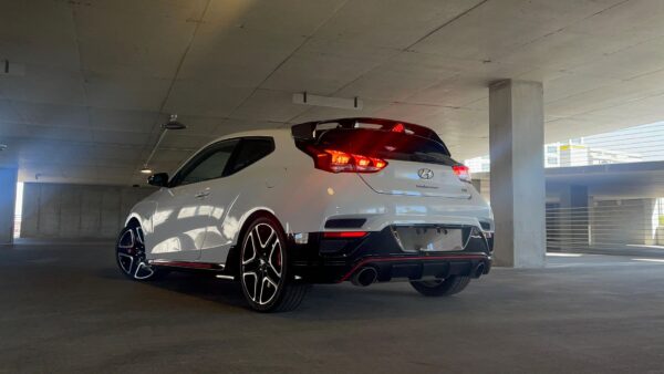 2020 Hyundai Veloster N - Image 9