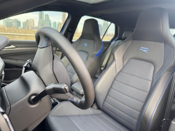 2024 Volkswagen Golf R - Image 5