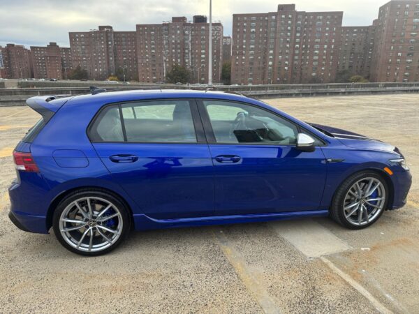 2024 Volkswagen Golf R - Image 11