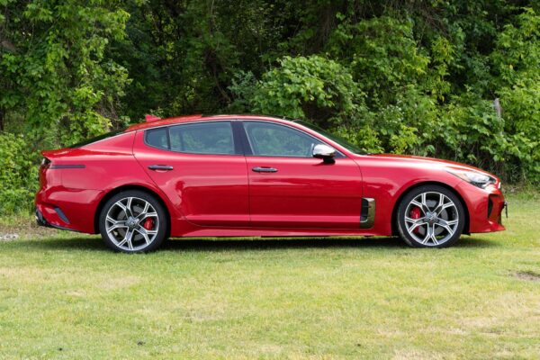 2018 Kia Stinger GT2 AWD - Image 11