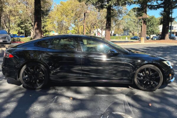 2016 Tesla Model S 75 - Image 3