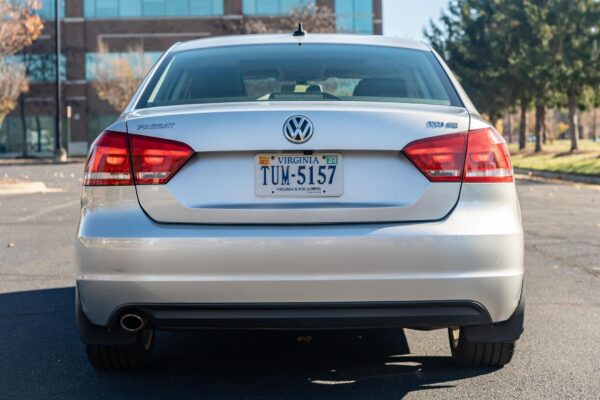 2015 Volkswagen Passat TDI SE - Image 8